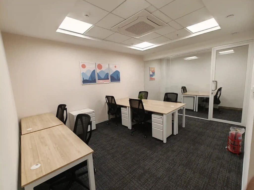 images of 6 seater cabins